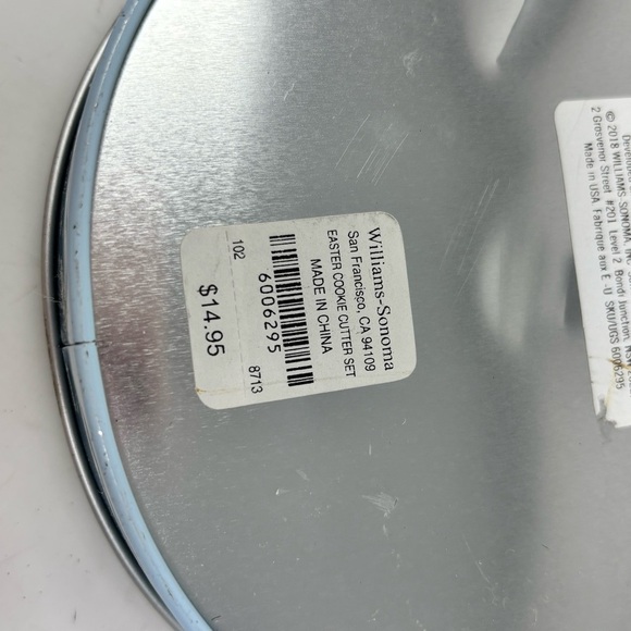 WILLIAMS SONOMA Set Of 2 Easter Cookie Cutter Set In Egg Shaped Tin Bunny Chick - Picture 5 of 5